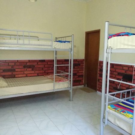 Szabrian Hostel 덴파사르 외부 사진